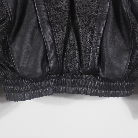 1980’s Italian Vintage Black Leather Bomber Jacket with Shearling Collar Sheep - Picture 9 of 10